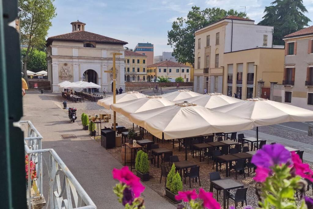 Elegante Alloggio In Casa Storica-Borgo Portello 파도바 외부 사진